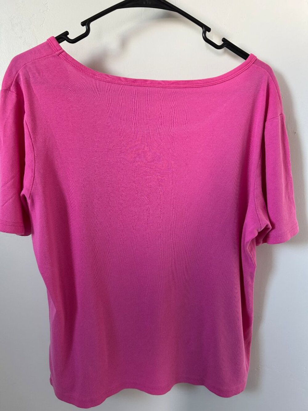 Victoria’s Secret Y2K Hot Pink Embroidered Logo Scoop Neck Tee M - Picture 4 of 4